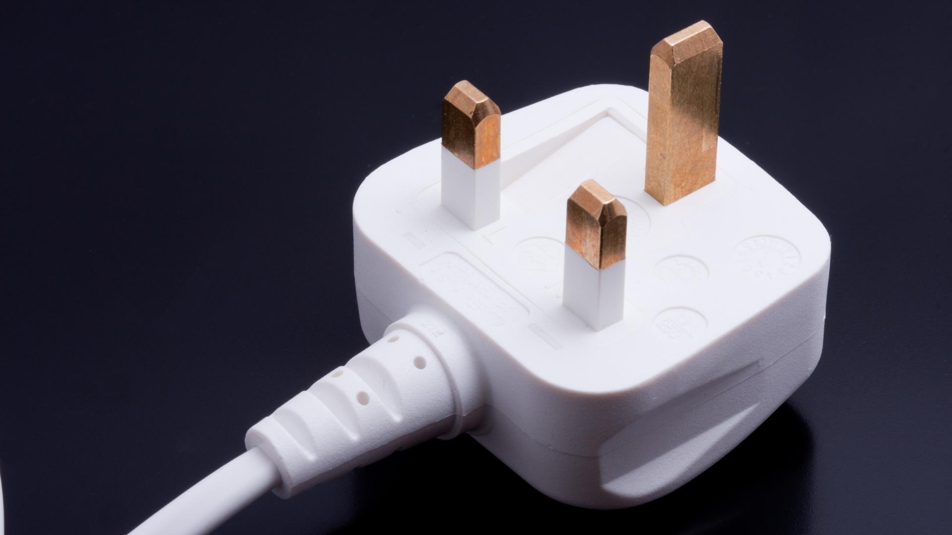 The Difference Between 2 and 3 Pronged Plugs Lakeview Electric